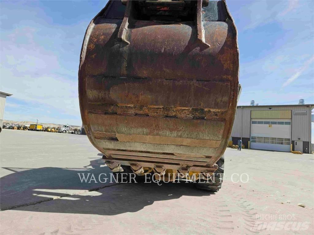 CAT 440 Backhoe loaders