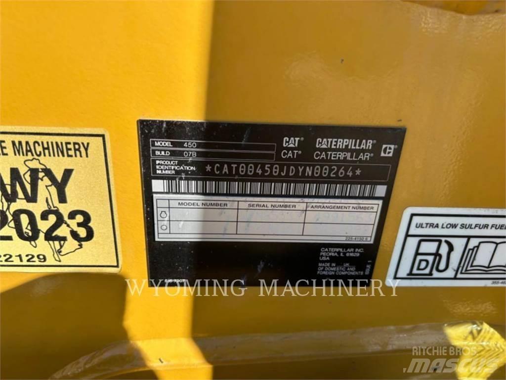 CAT 450 Backhoe loaders