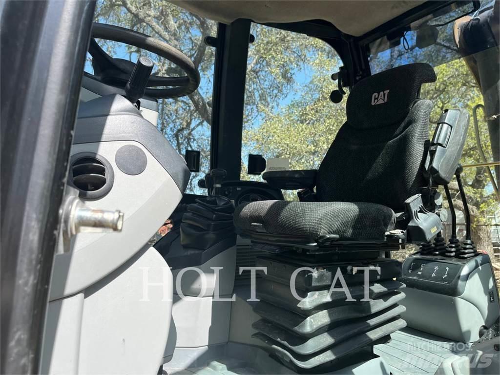 CAT 450F Backhoe loaders