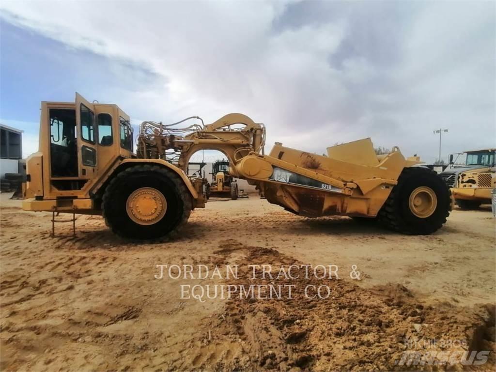 CAT 621G Scrapers