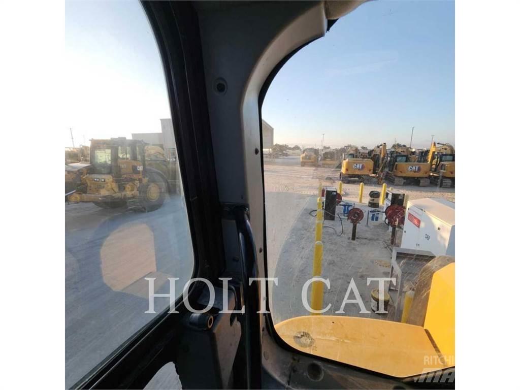 CAT 631K Scrapers