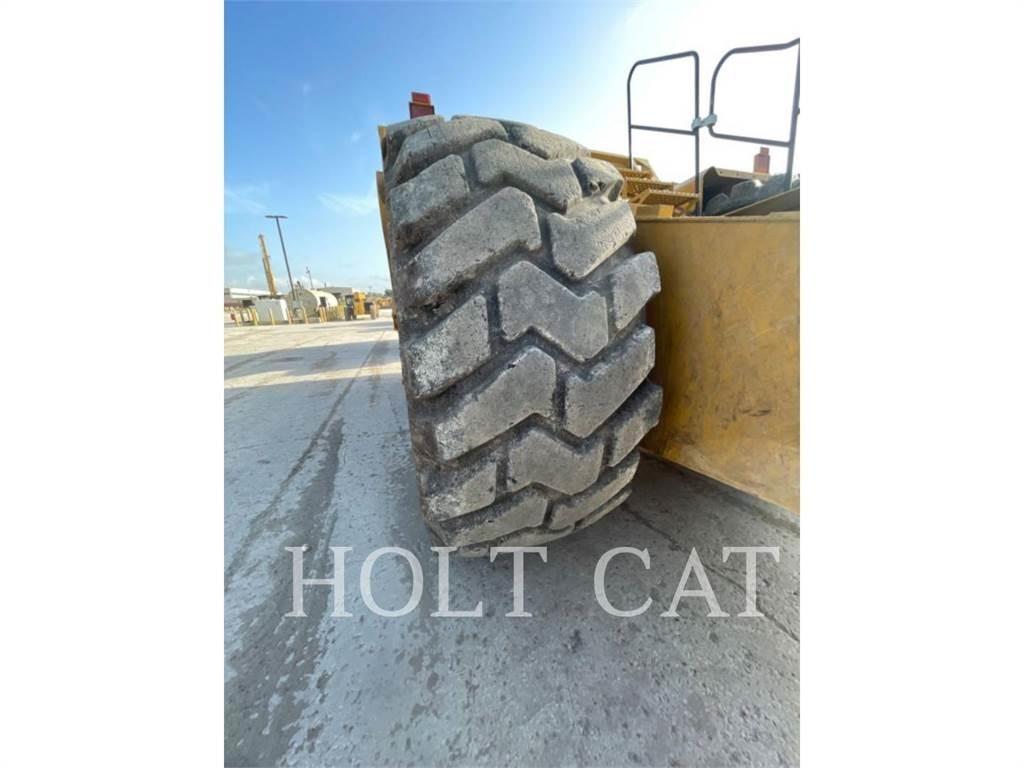 CAT 631K Scrapers