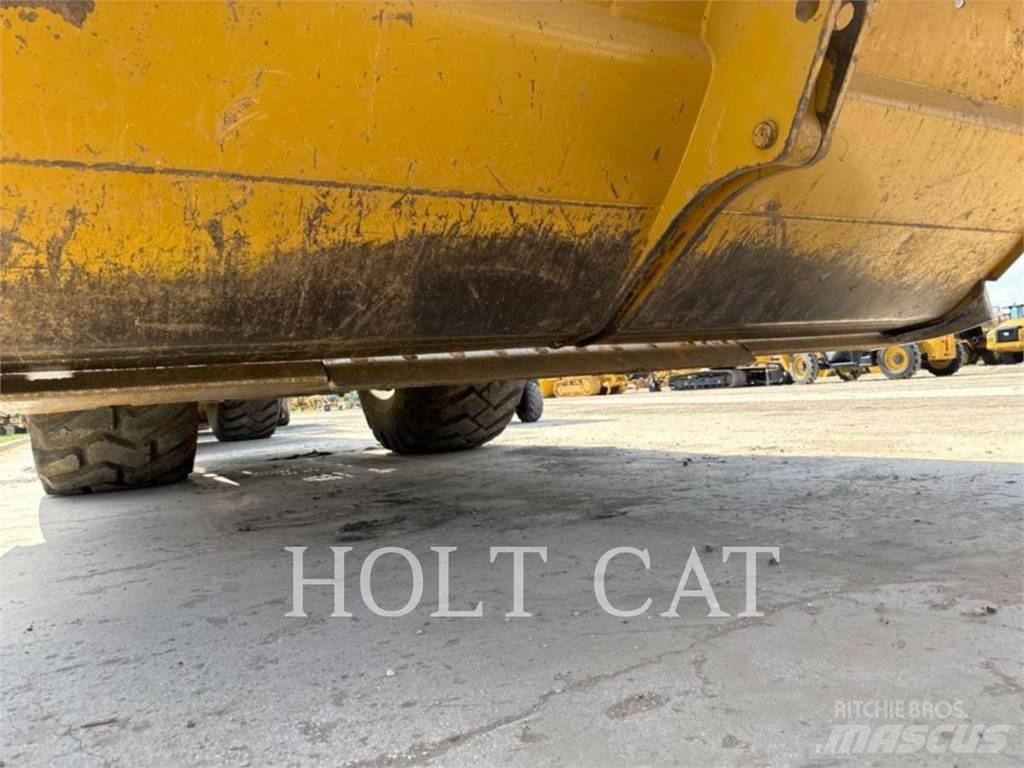 CAT 631K Scrapers