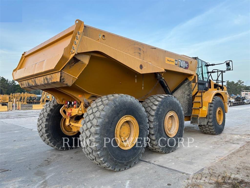 CAT 740WW Tanker trucks
