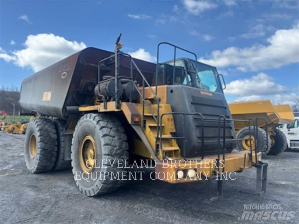 CAT 775F Water tankers