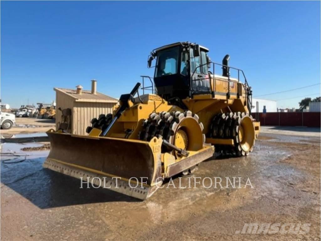 CAT 825K Soil compactors