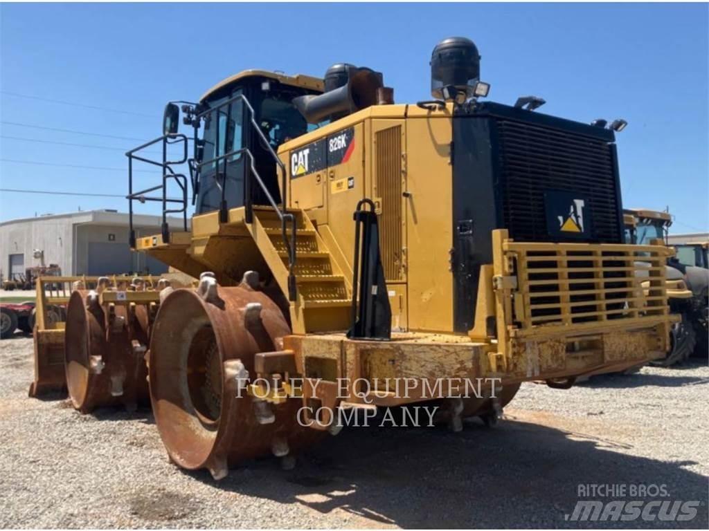 CAT 826K Soil compactors