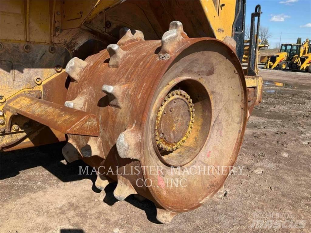 CAT 826K Soil compactors