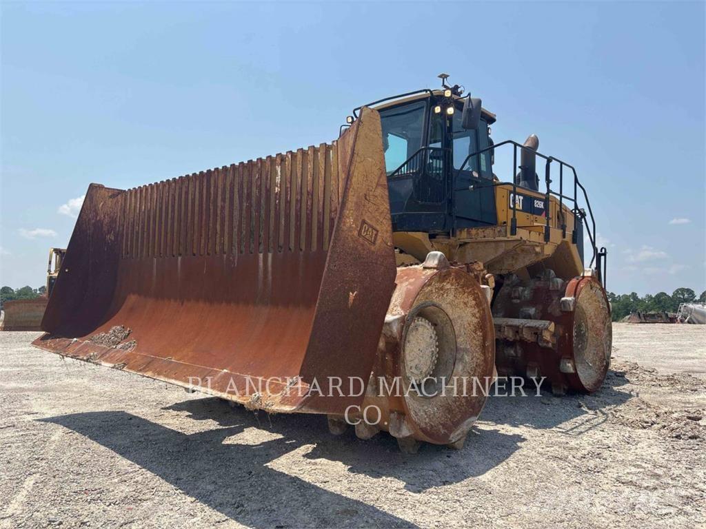 CAT 826K Soil compactors