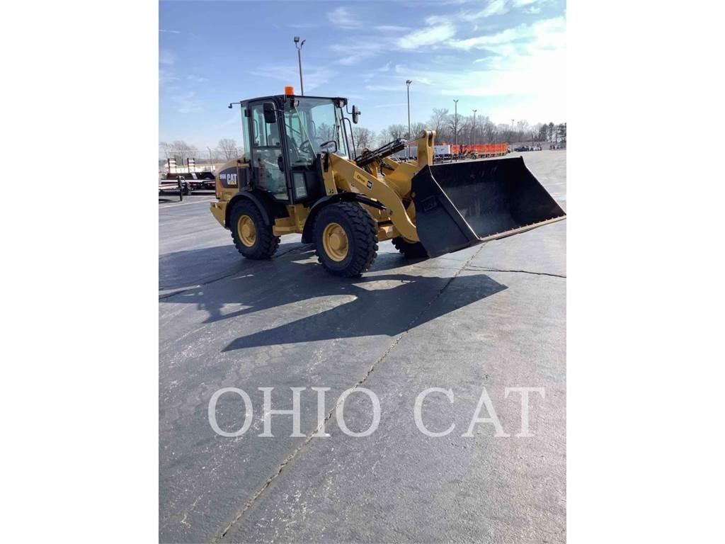 CAT 906M Mini loaders