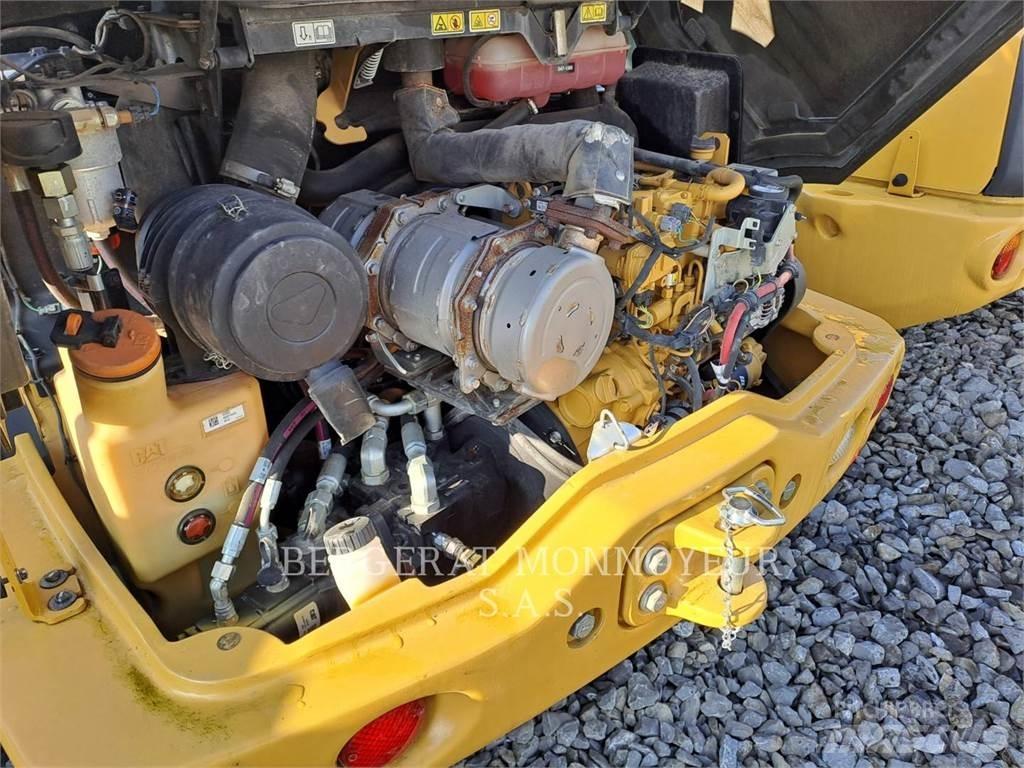 CAT 906M Wheel loaders