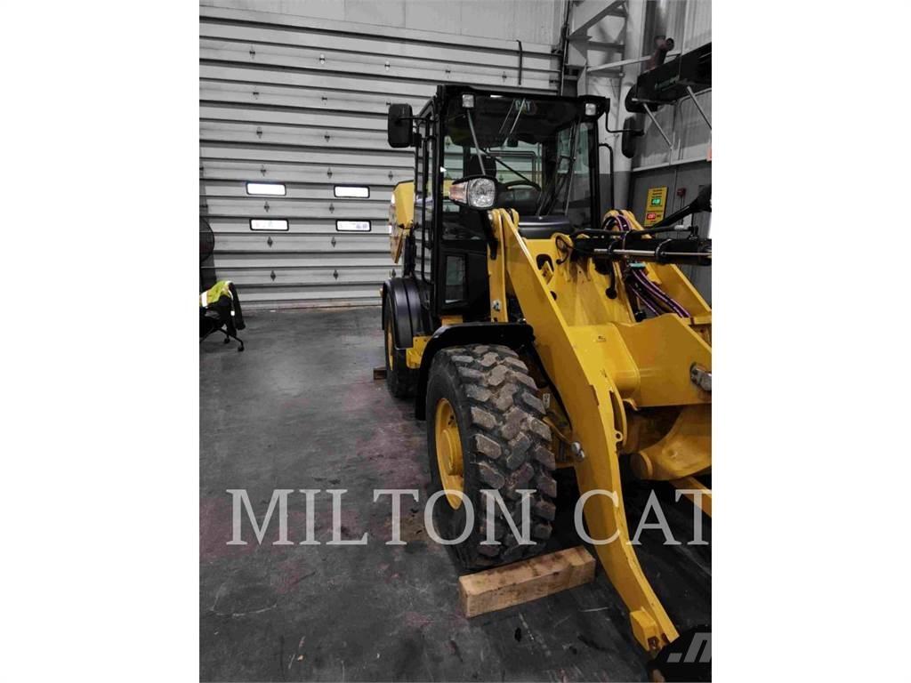 CAT 906M Wheel loaders