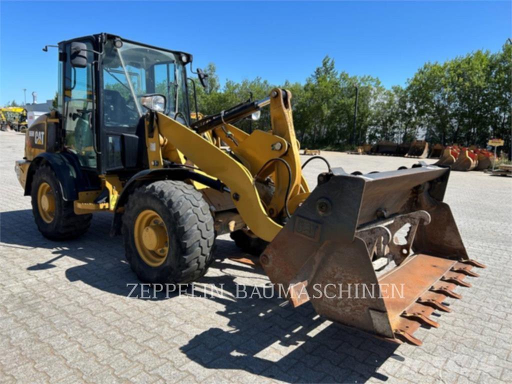 CAT 906M Wheel loaders