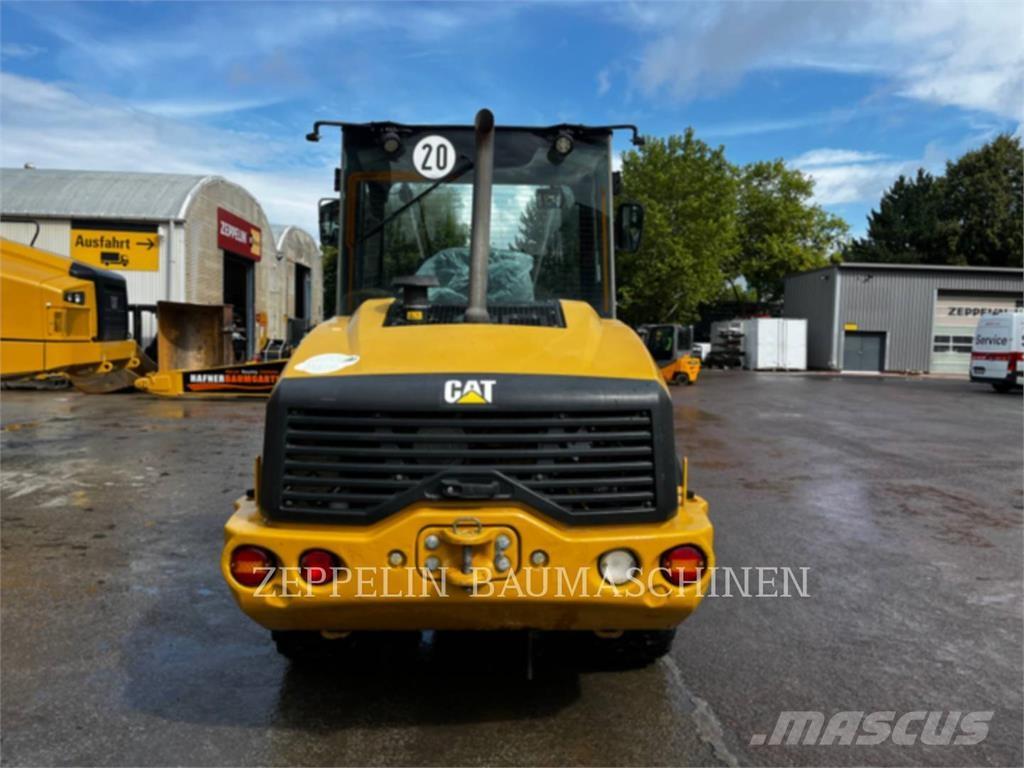 CAT 906M Wheel loaders
