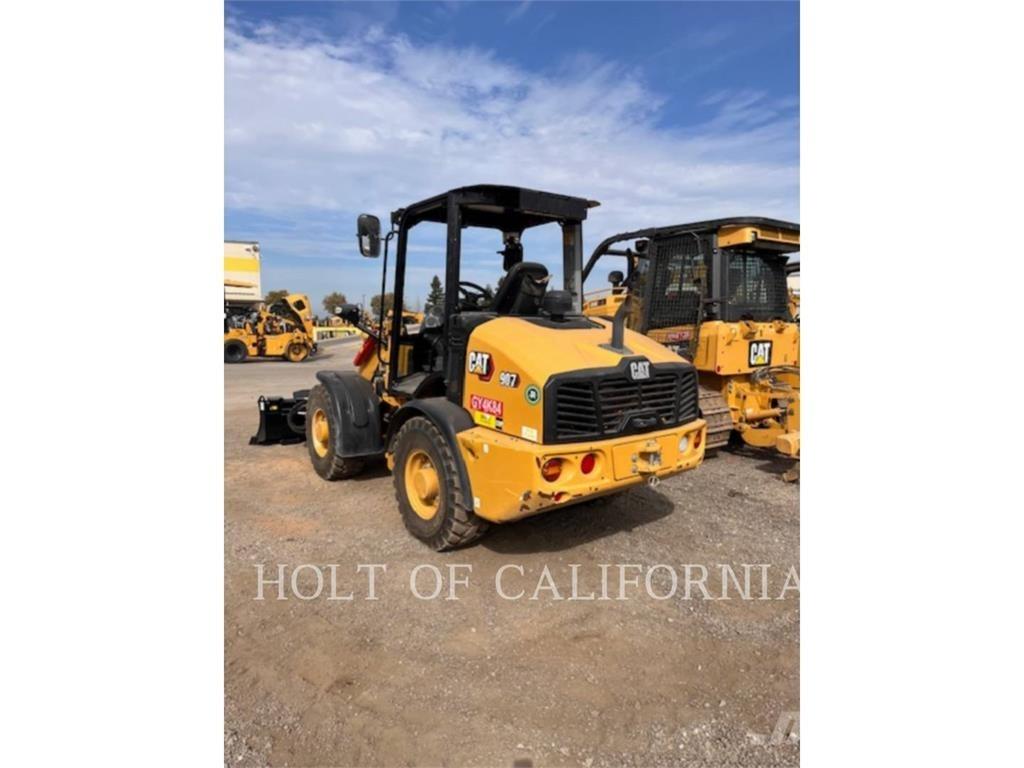 CAT 907 Wheel loaders