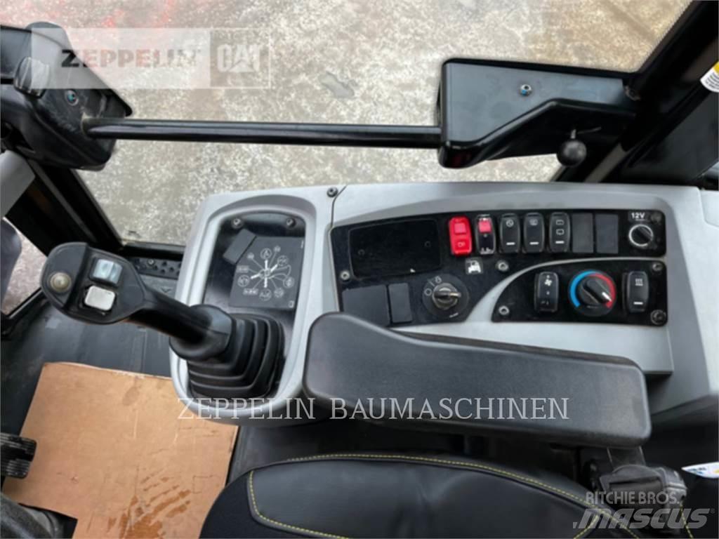 CAT 907M Wheel loaders