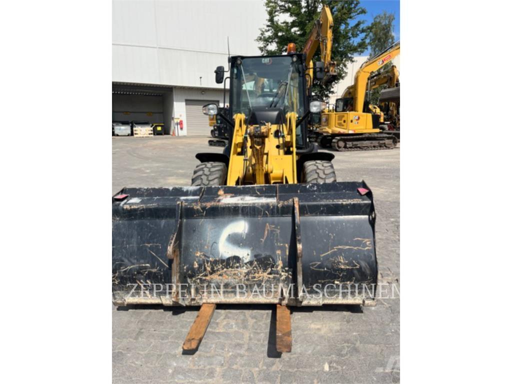 CAT 907M Wheel loaders