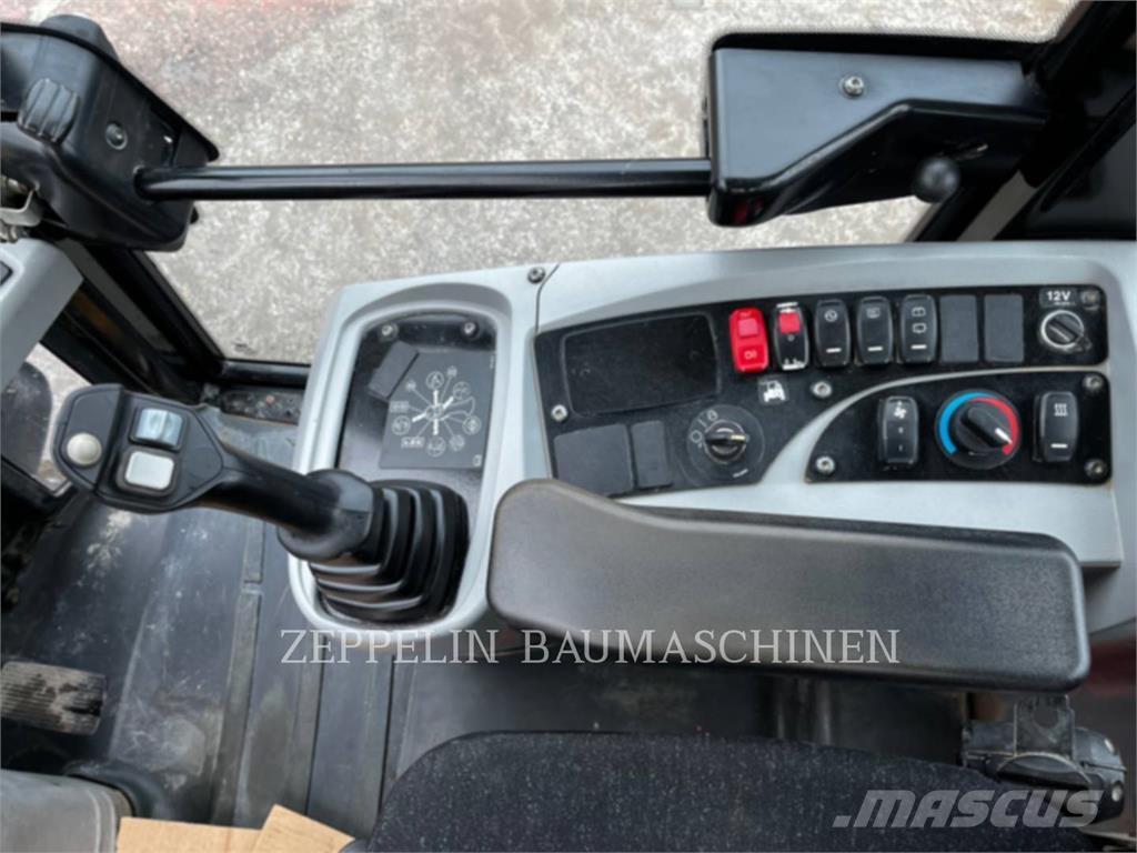 CAT 907M Wheel loaders