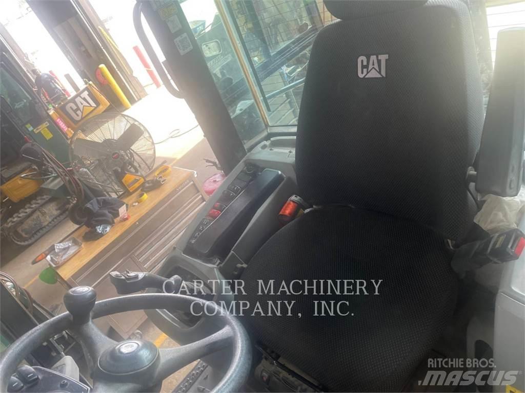 CAT 908M Wheel loaders