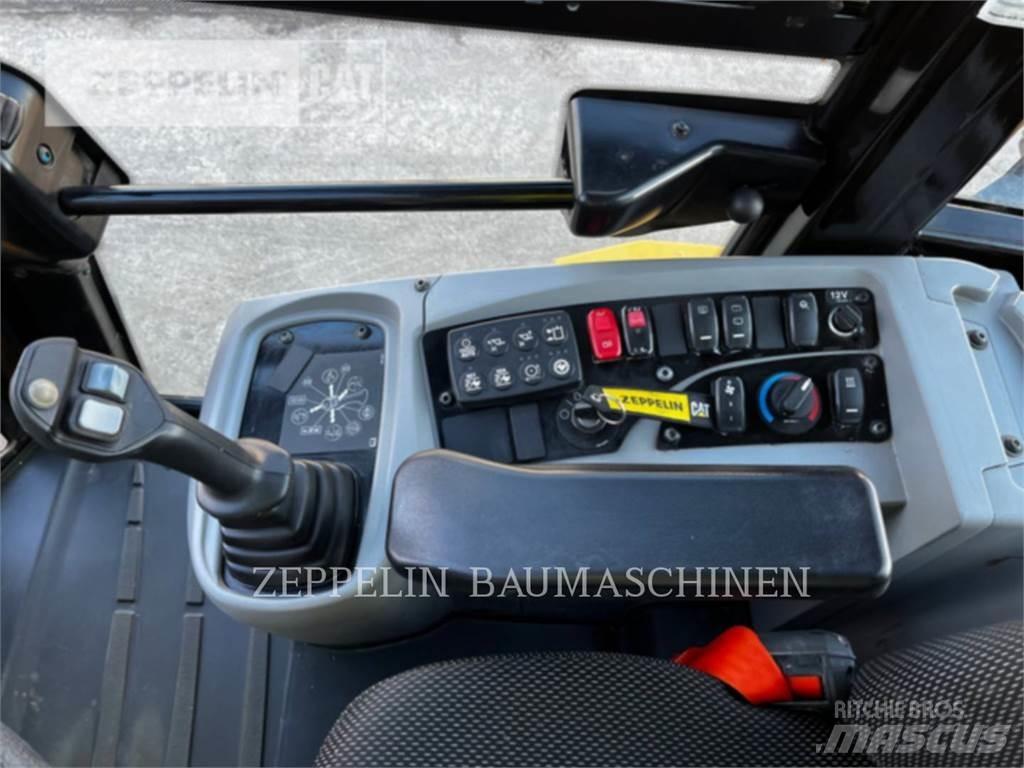CAT 918M Wheel loaders