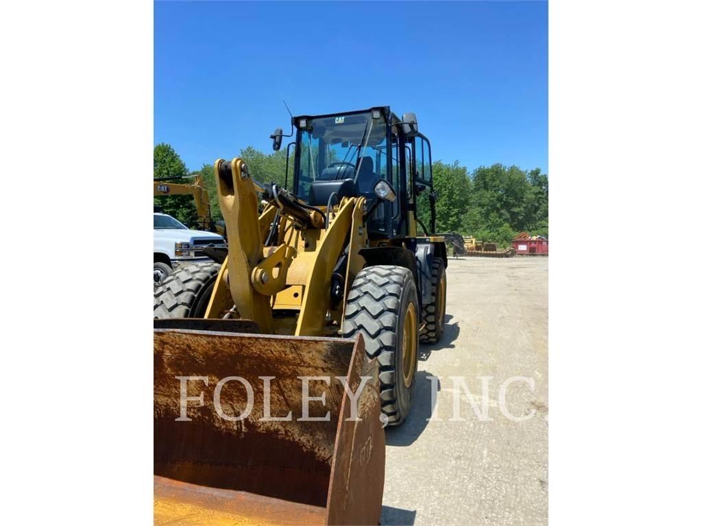 CAT 918M Wheel loaders