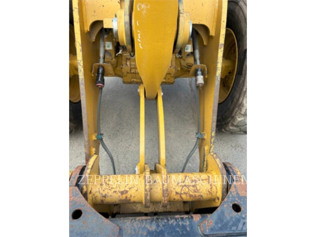 CAT 918M Wheel loaders