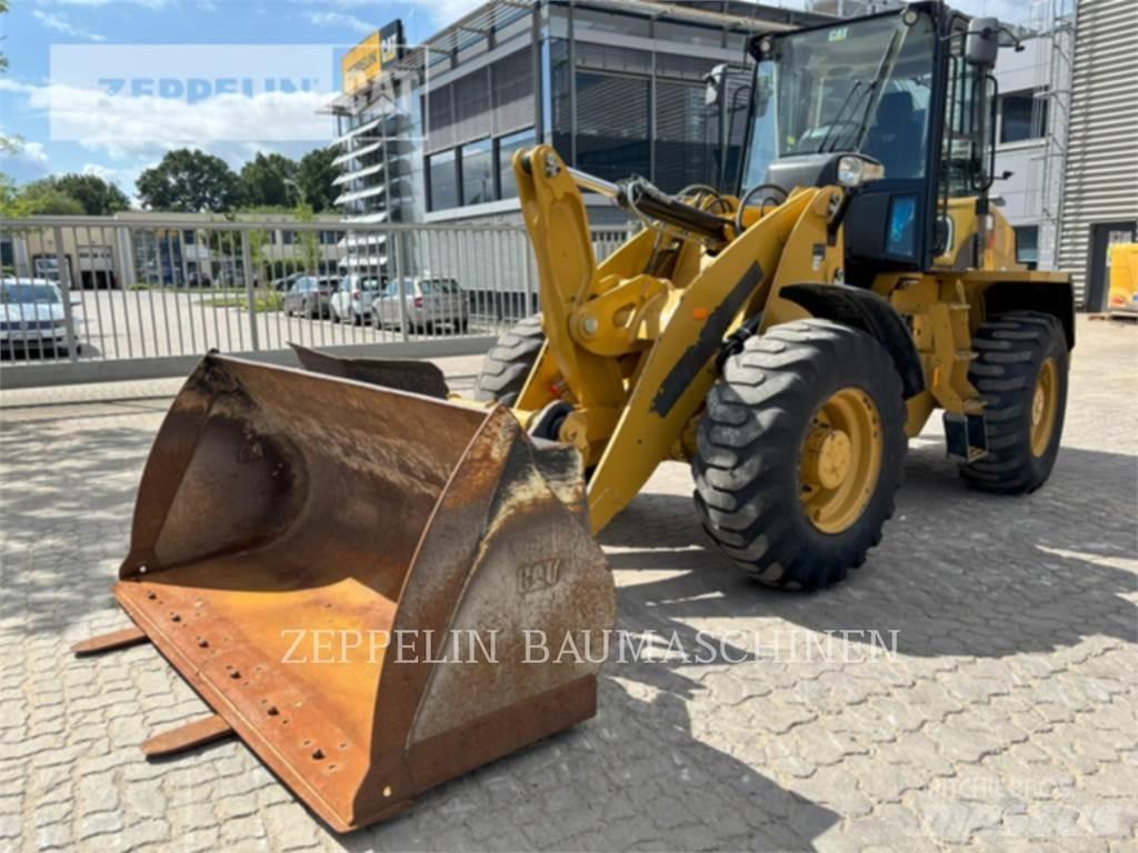 CAT 918M Wheel loaders