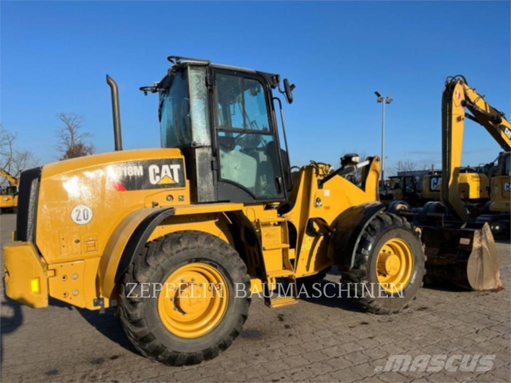 CAT 918M Wheel loaders