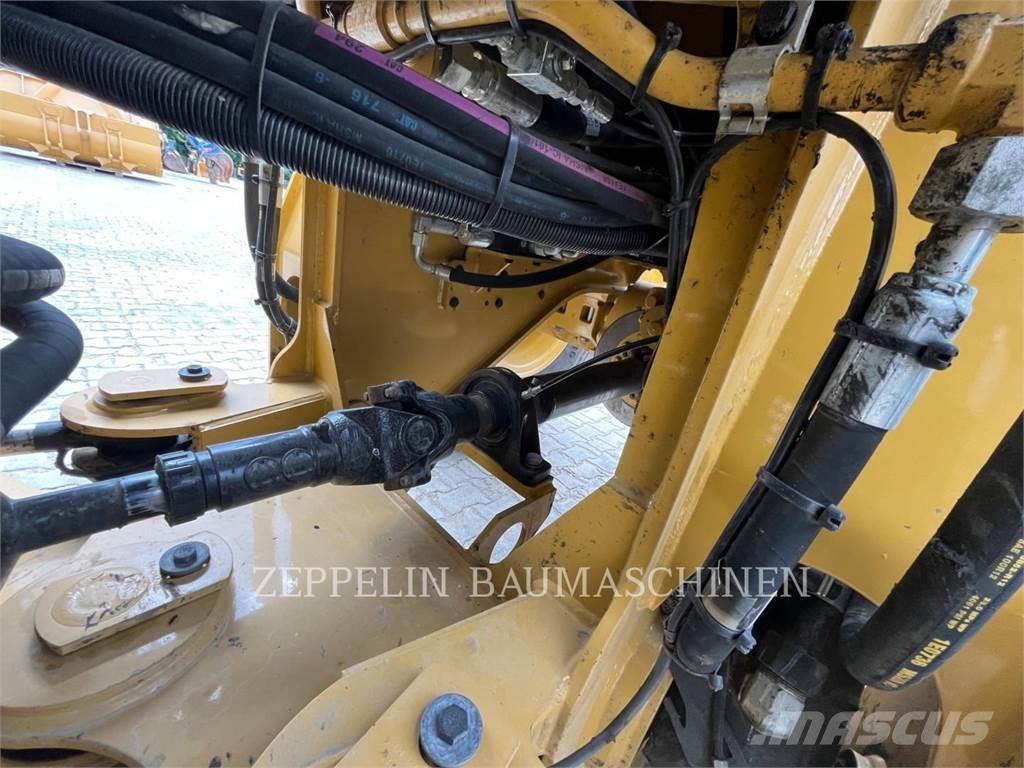 CAT 926M Wheel loaders