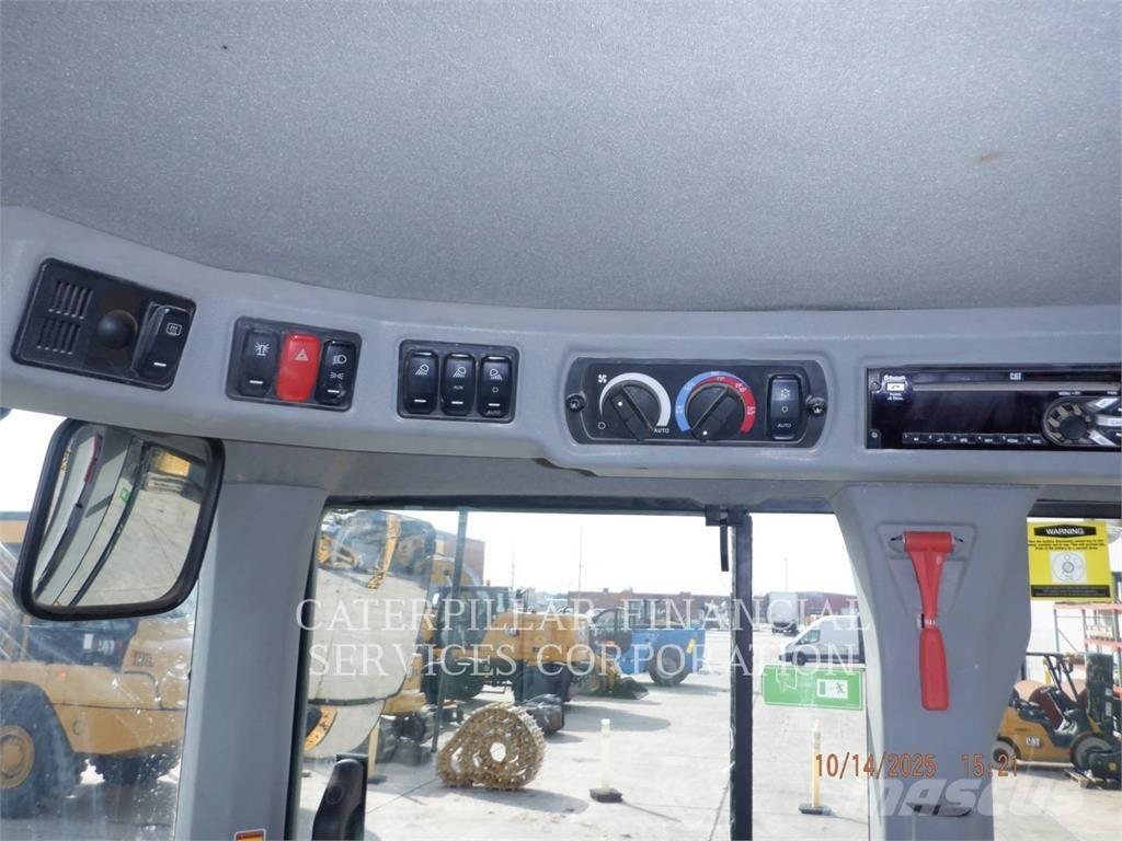 CAT 926M Wheel loaders