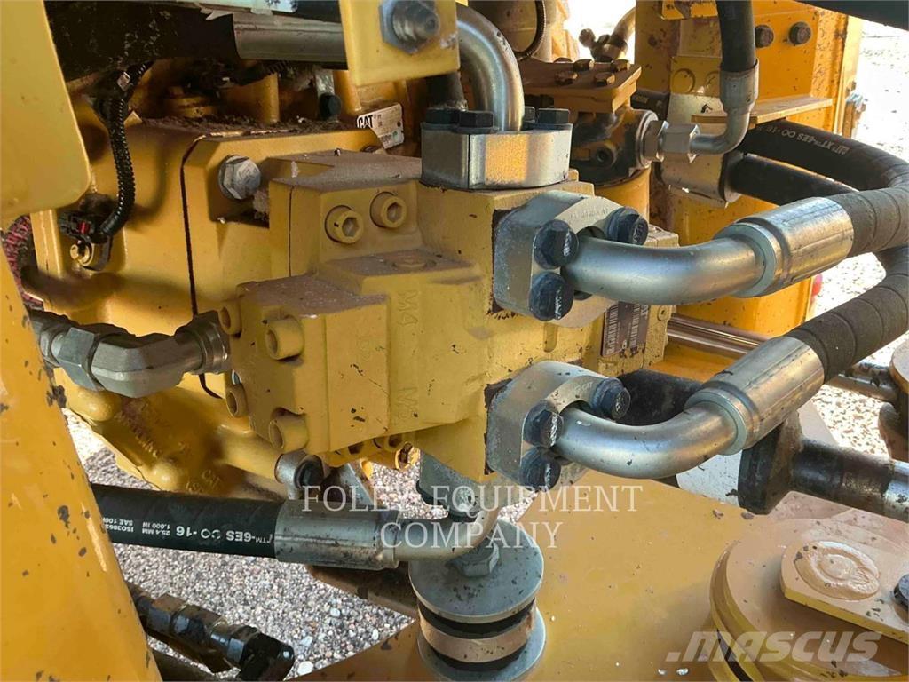 CAT 926M Wheel loaders