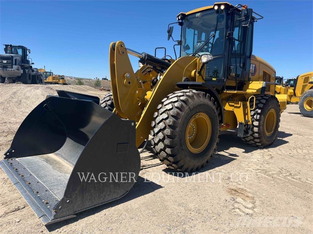 CAT 930M Wheel loaders