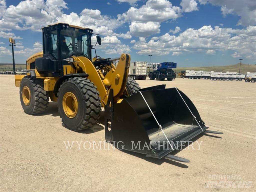 CAT 938 Wheel loaders