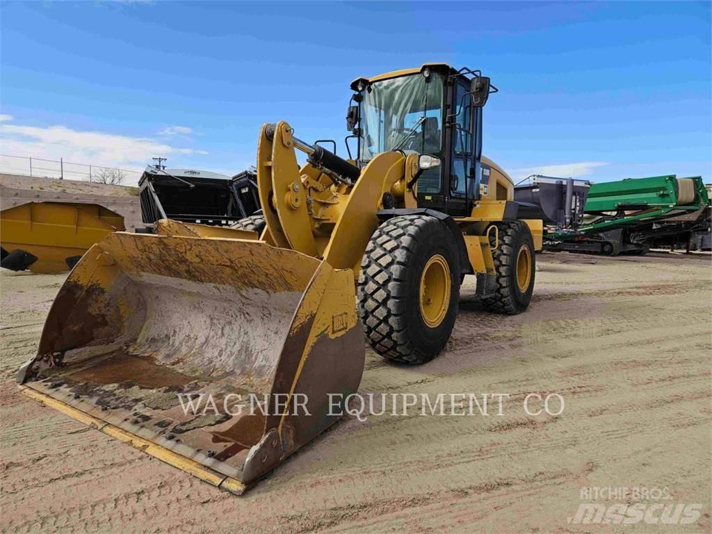 CAT 938M Wheel loaders
