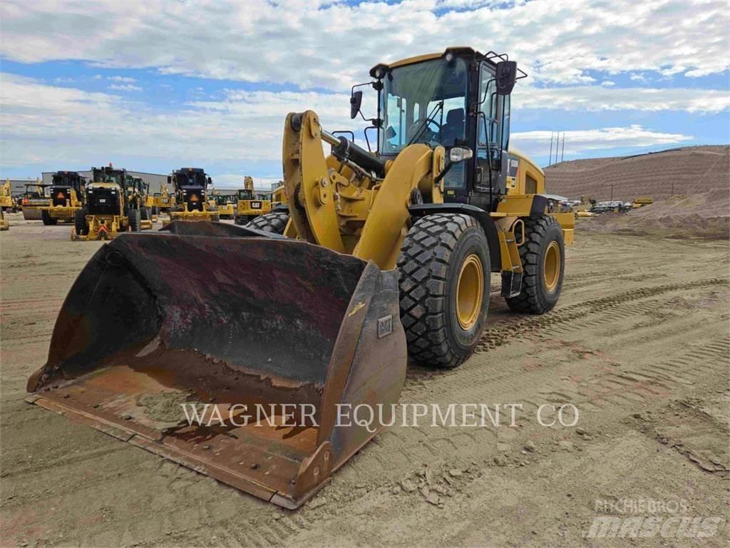 CAT 938M Wheel loaders