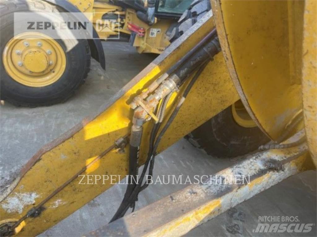 CAT 938M Wheel loaders