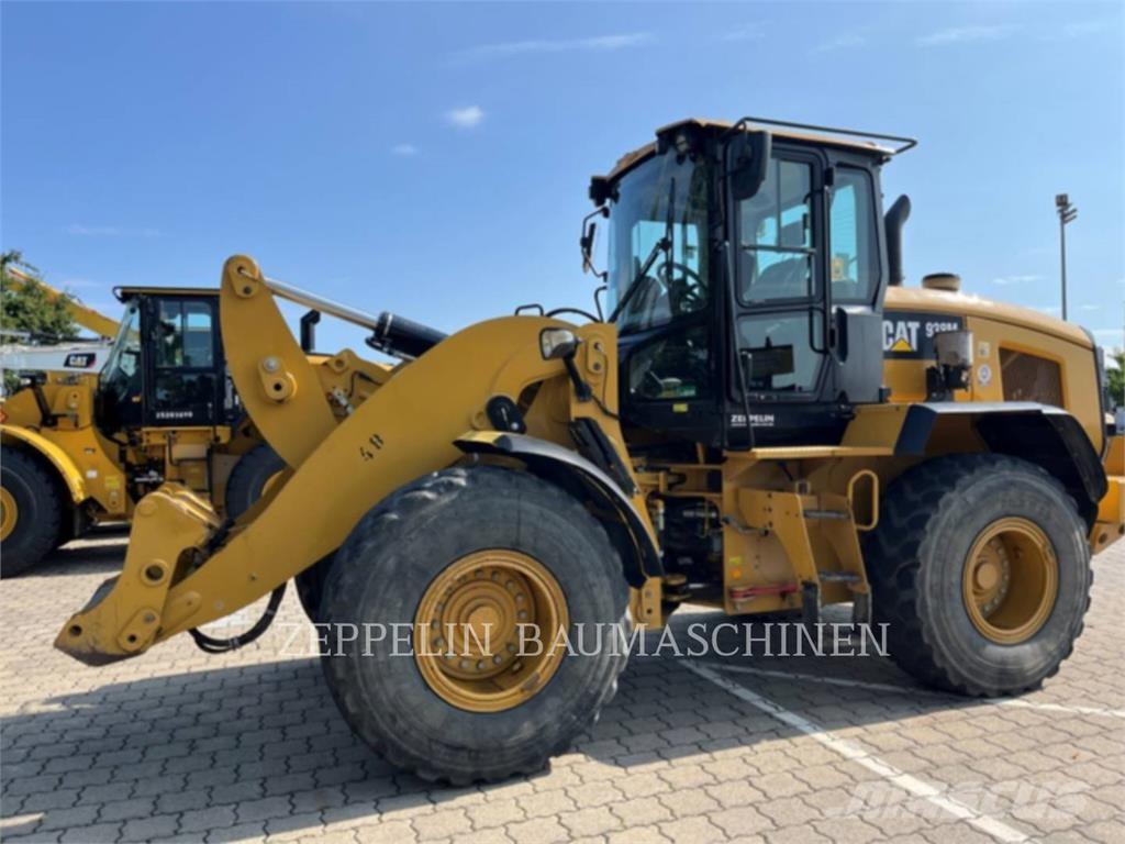 CAT 938M Wheel loaders
