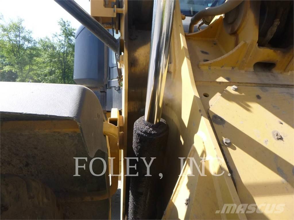 CAT 938M Wheel loaders