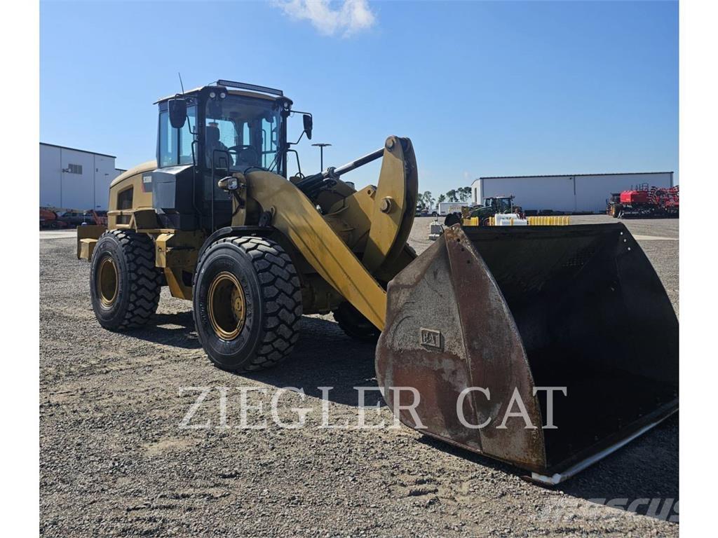 CAT 938M Wheel loaders