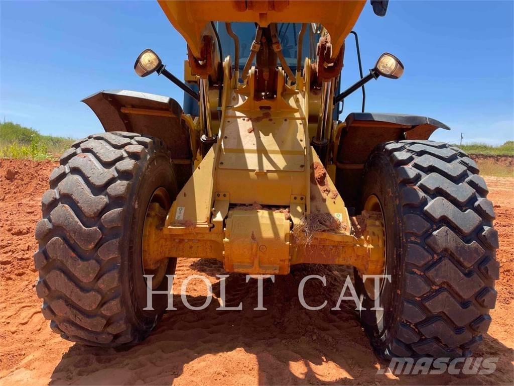 CAT 938M Wheel loaders