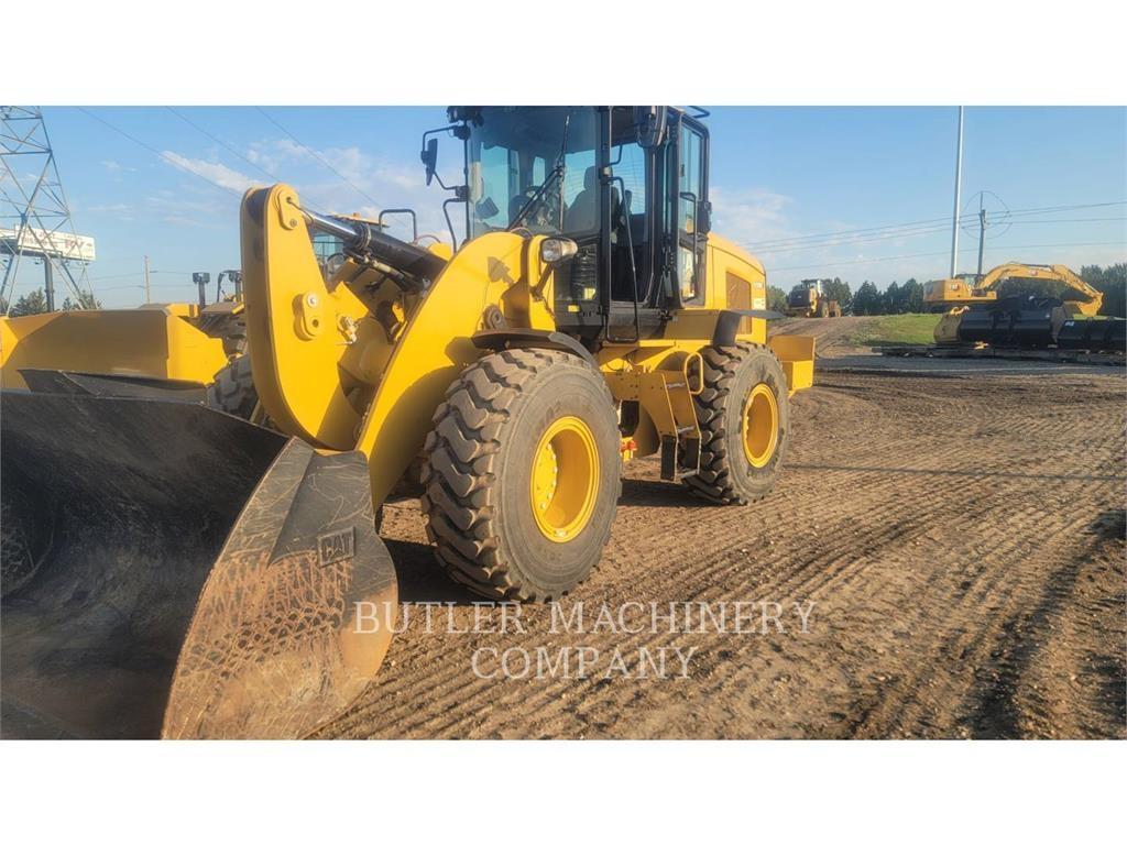 CAT 938M Wheel loaders