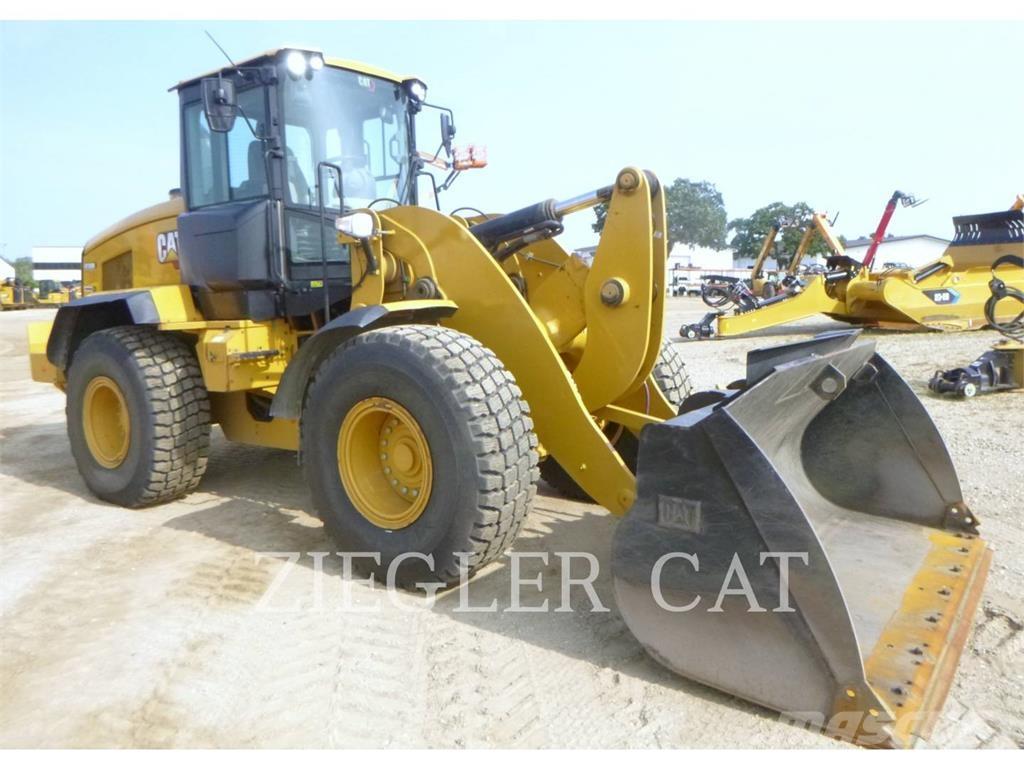 CAT 938M Wheel loaders