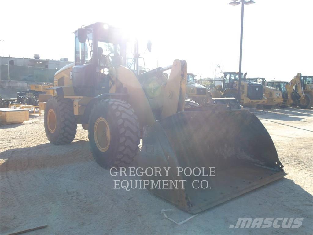 CAT 938M Wheel loaders