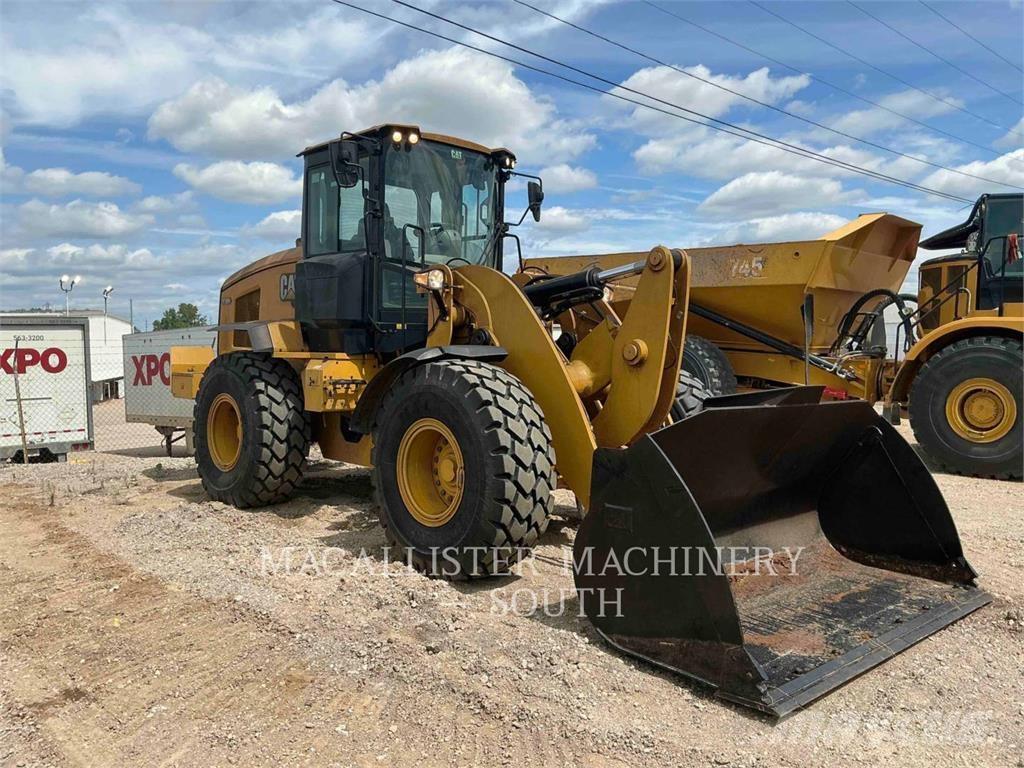CAT 938M Wheel loaders
