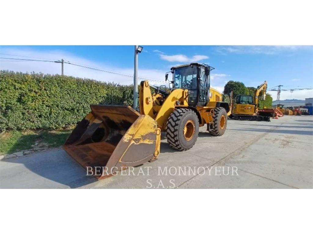 CAT 938M Wheel loaders