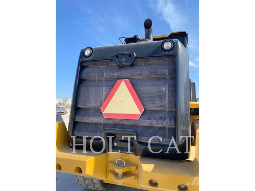 CAT 938M QC Wheel loaders