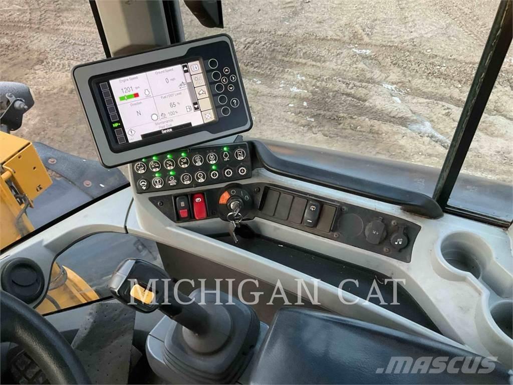 CAT 938M R+ Wheel loaders