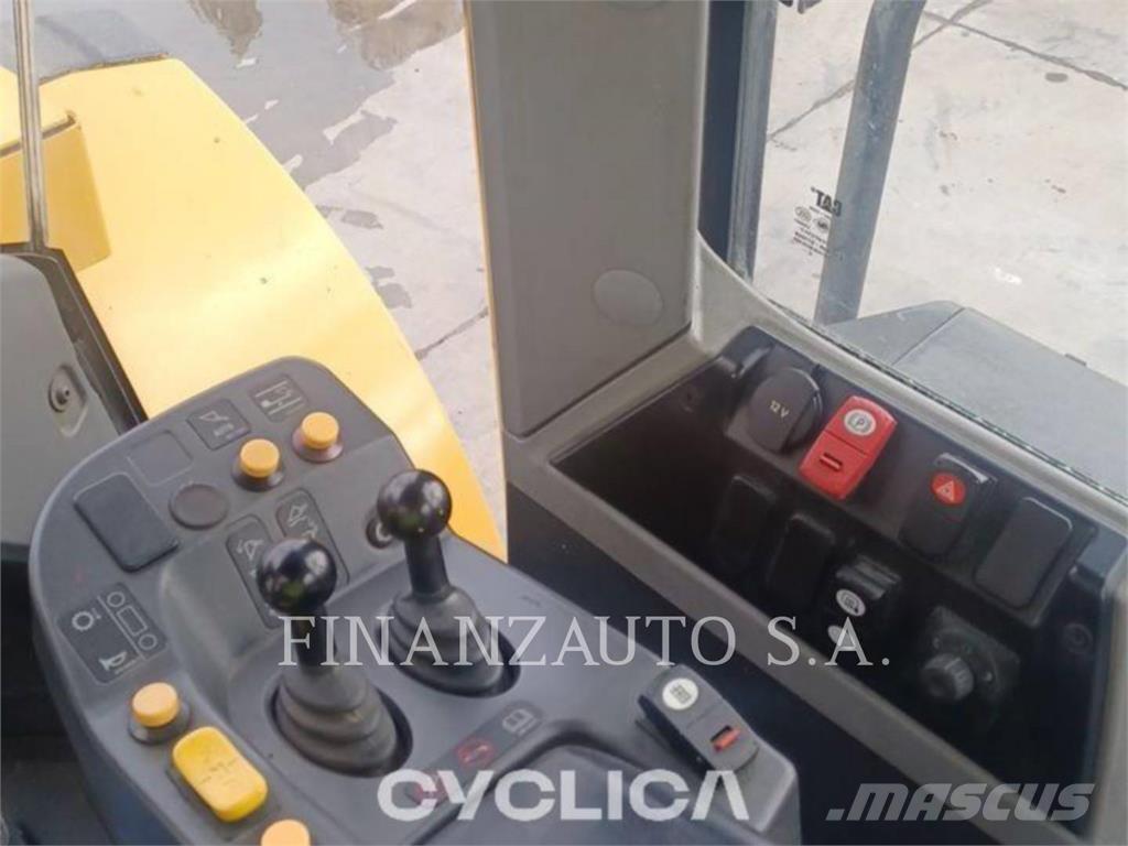 CAT 950M Wheel loaders