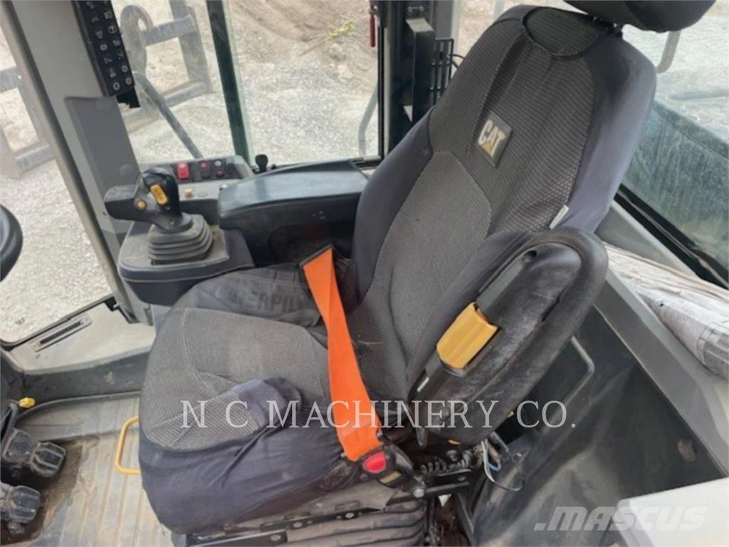 CAT 950M Wheel loaders