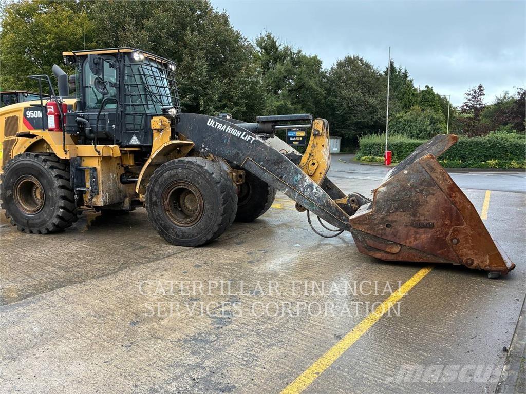 CAT 950M Wheel loaders